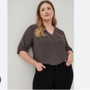 Torrid Harper Georgette Pullover Popover 3/4 Sleeve Blouse Dark Gray